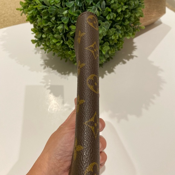 Authentic LV Sarah wallet - Picture 5 of 12